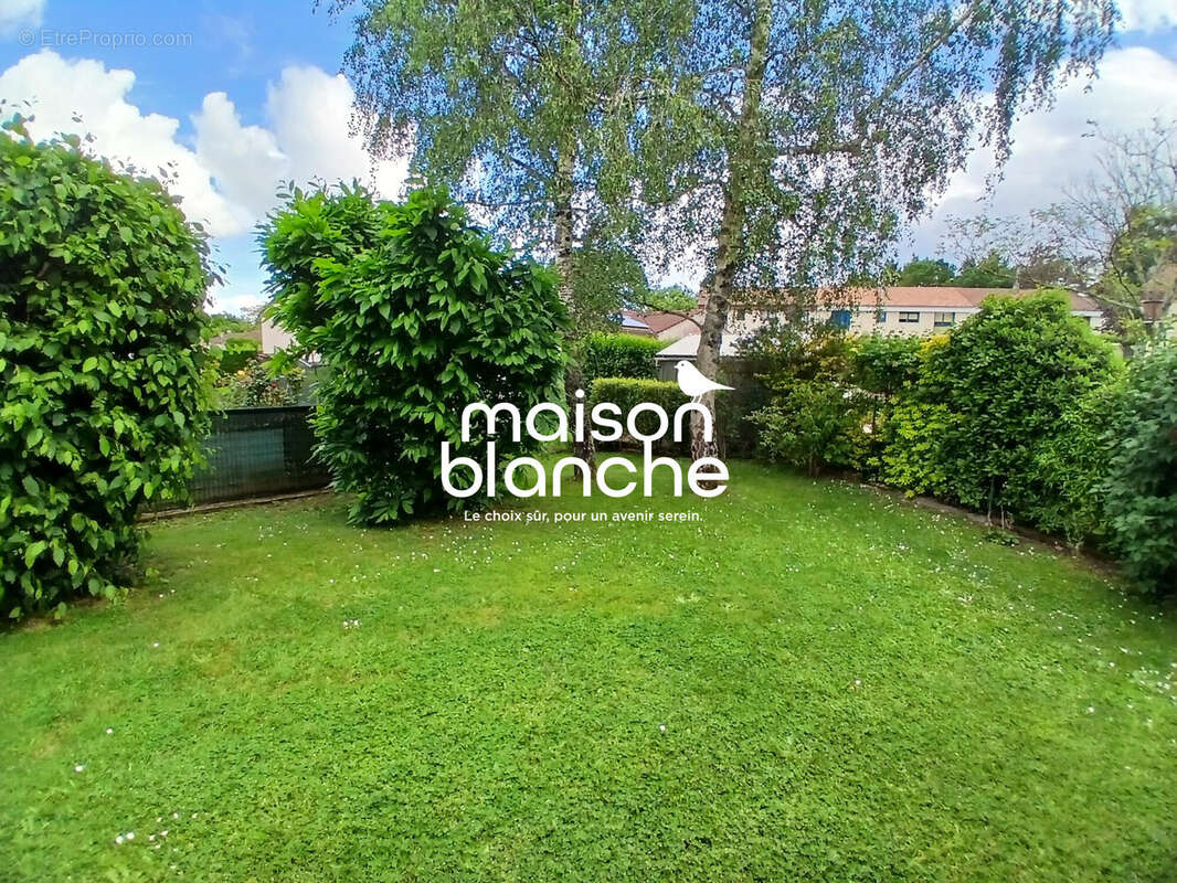 Maison à PARTHENAY