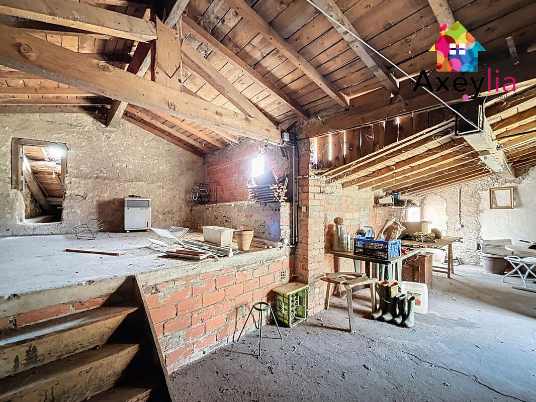 A vendre - renaison centre - maison de bourg, terrain, dependances et maisonette supplementaire - photo 17