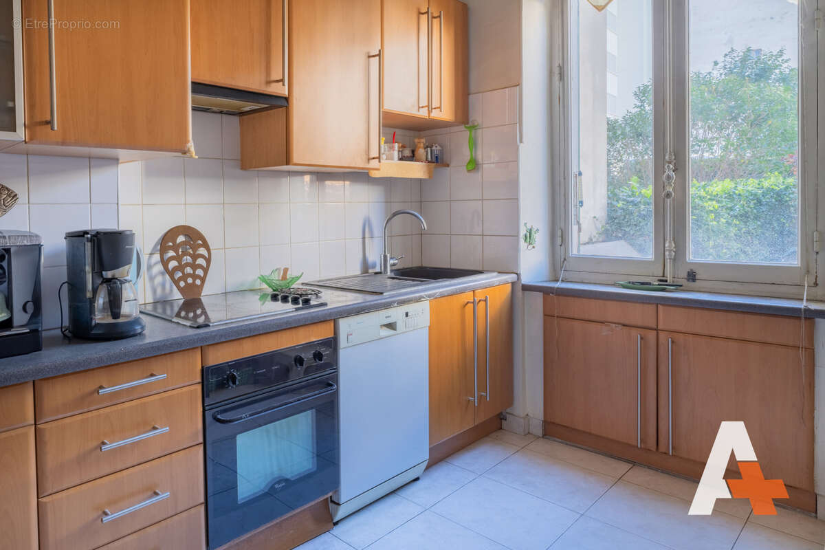 Appartement à MARSEILLE-8E