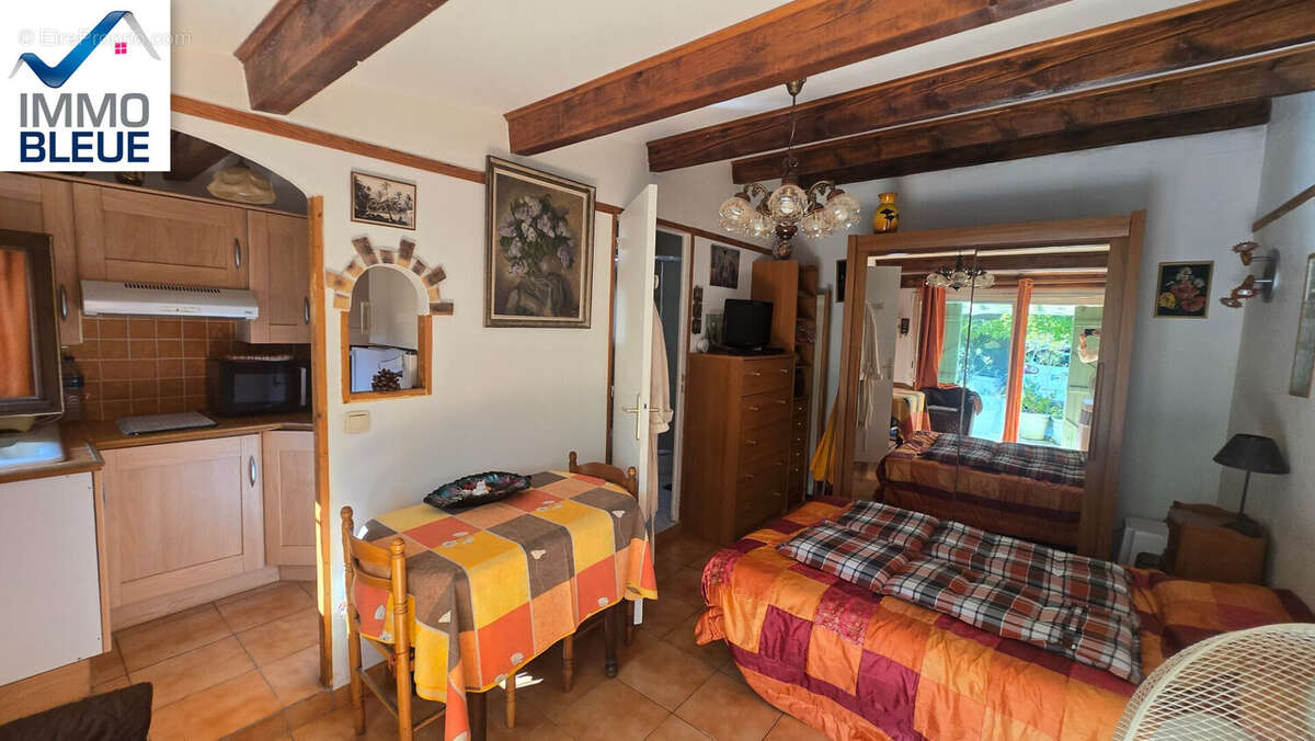 Maison à SAUSSET-LES-PINS