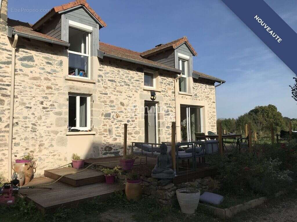 Maison à BUSSIERE-GALANT