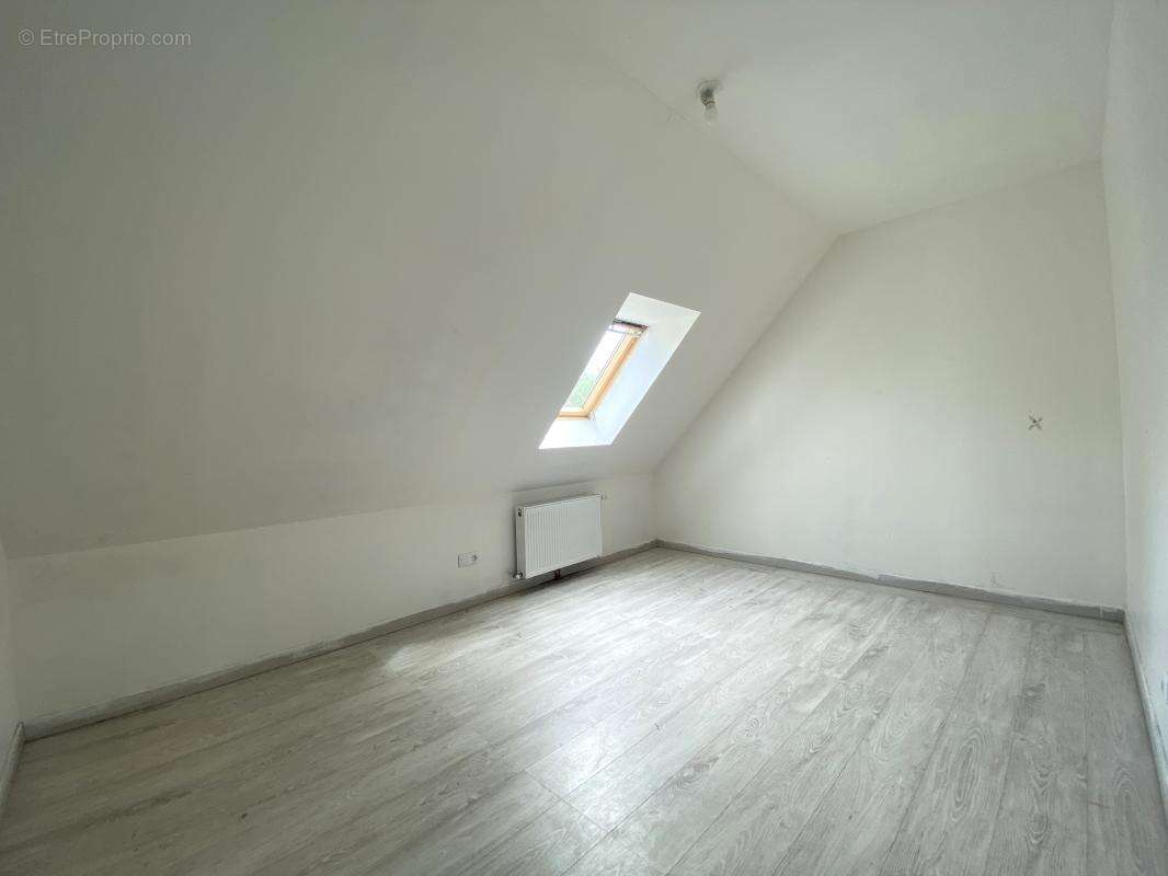 Maison à SAINT-ILLIERS-LA-VILLE