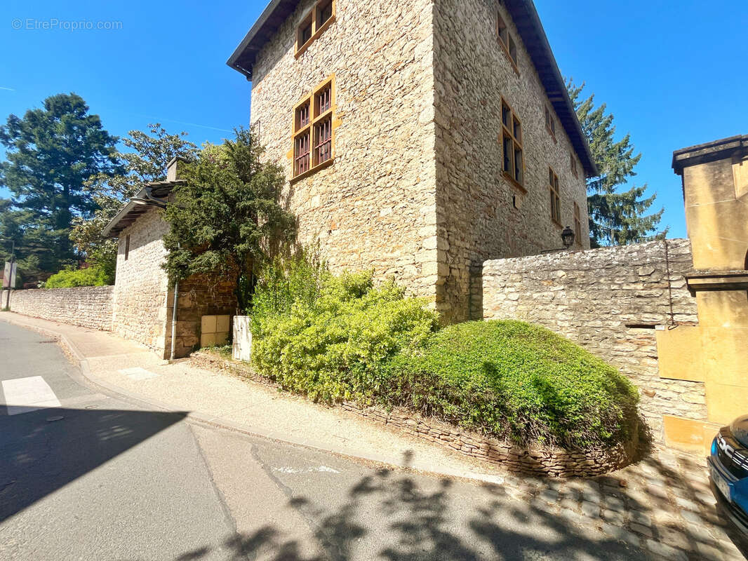 Maison à MORANCE