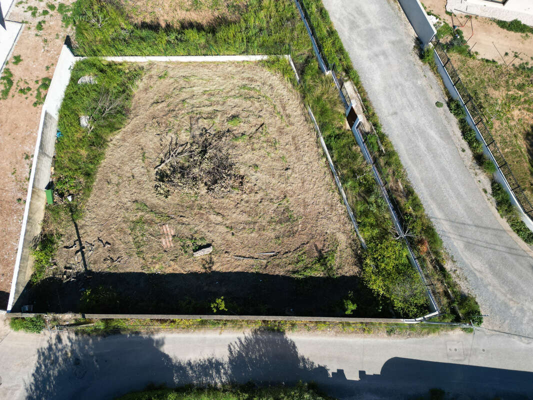 Terrain à LA FARLEDE