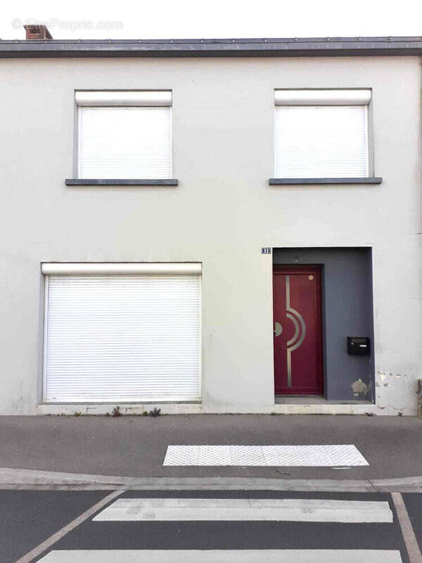 Maison à NIEUL-LE-DOLENT