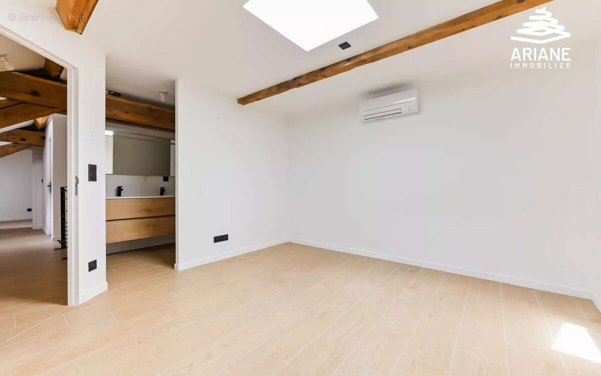 Appartement à VOURLES