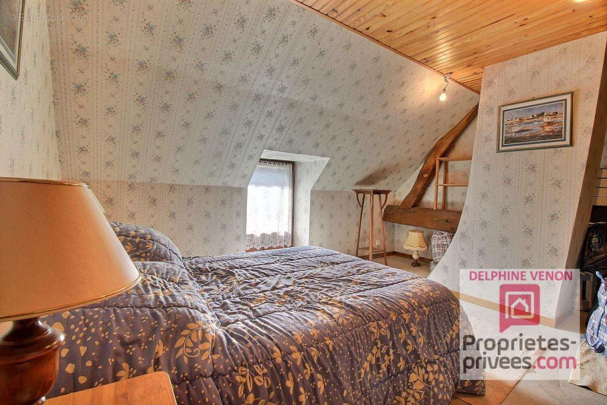 Corps de ferme avec beaucoup de potentiel et 2 habitations sur 7120 m² à Saint Martin D Abbat - photo 10