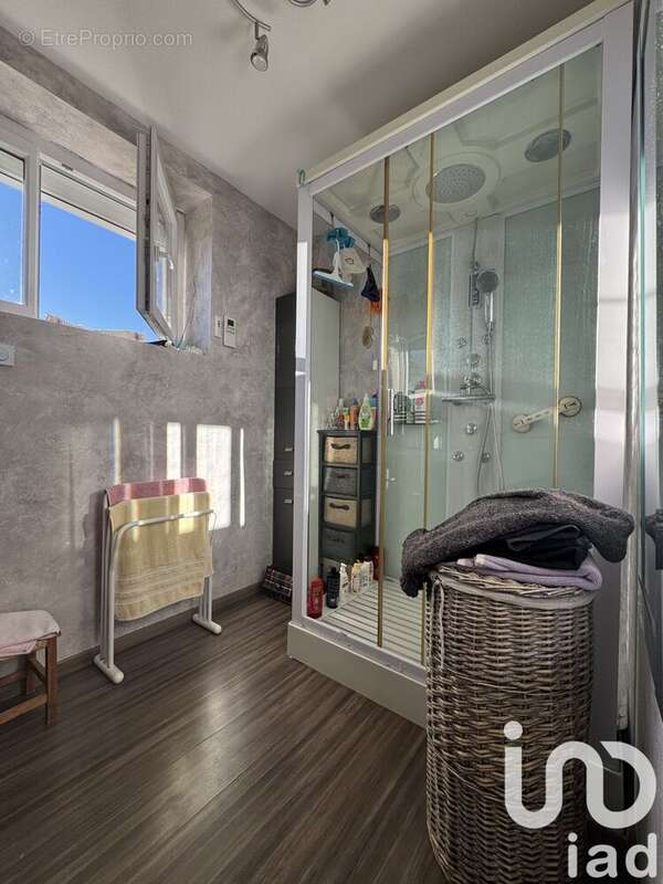 Maison 110 m² à Latronquiere  - photo 8