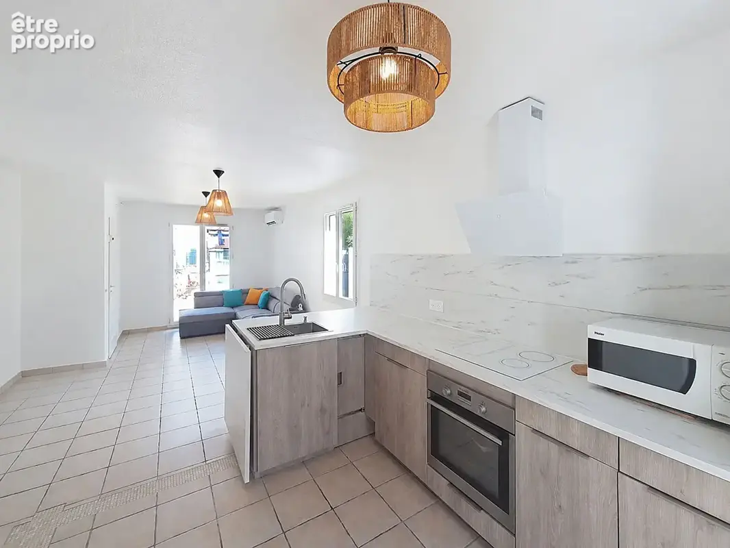 HYERES EST - Maison - 99m² - Garage - photo 9
