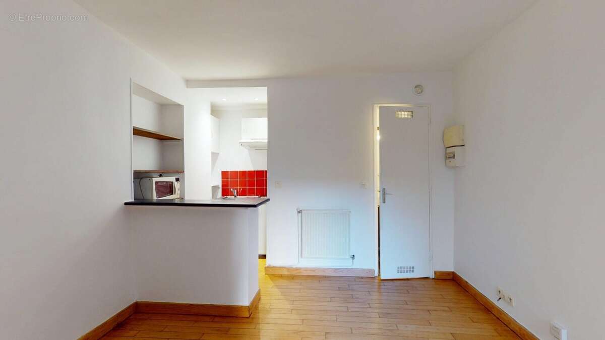Appartement à PARIS-14E