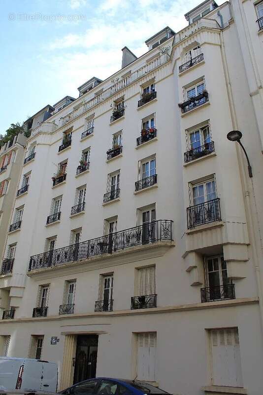 Appartement à PARIS-15E