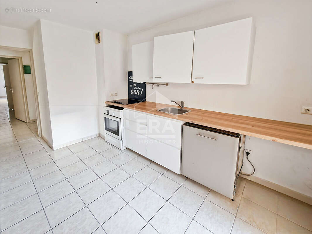 Appartement à MOUANS-SARTOUX