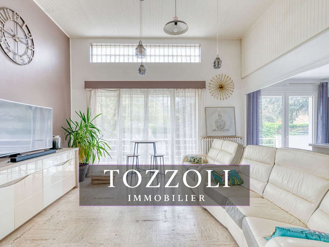 Maison à SAINT-ALBAN-DE-ROCHE