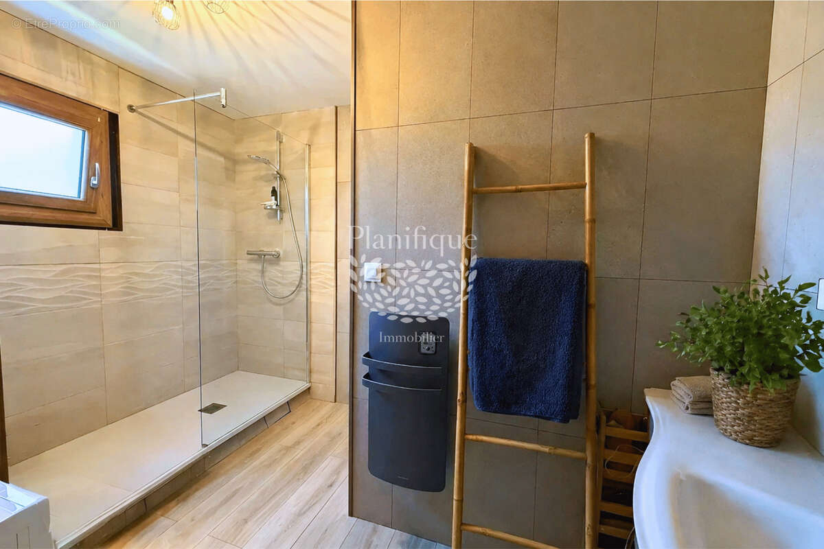 Appartement à THONON-LES-BAINS