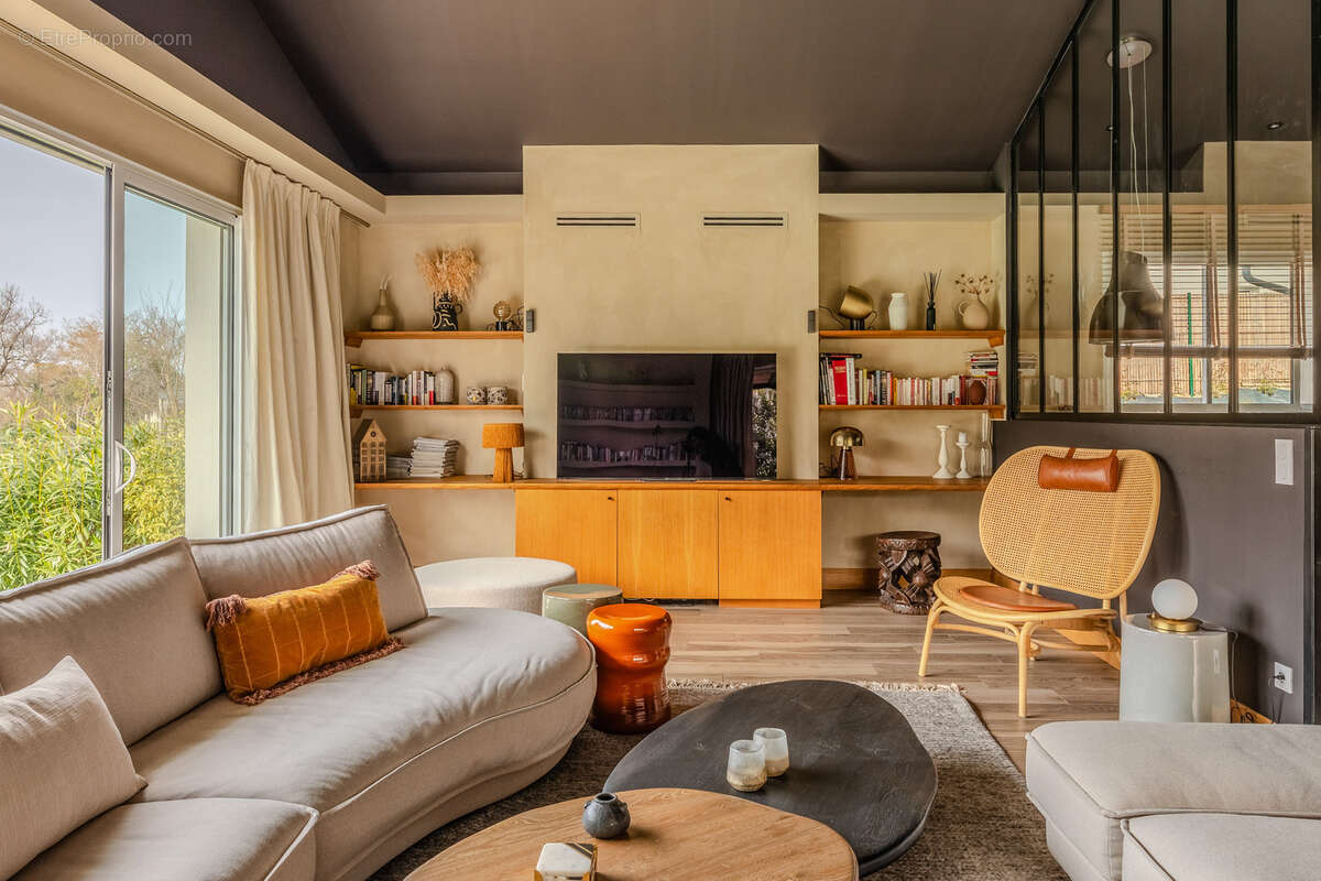 Maison à SAINT-SULPICE-ET-CAMEYRAC