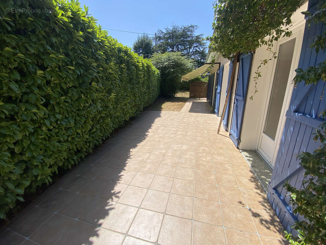 Maison de 195m2 avec jardin, garage à vendre à  Pavie - photo 22
