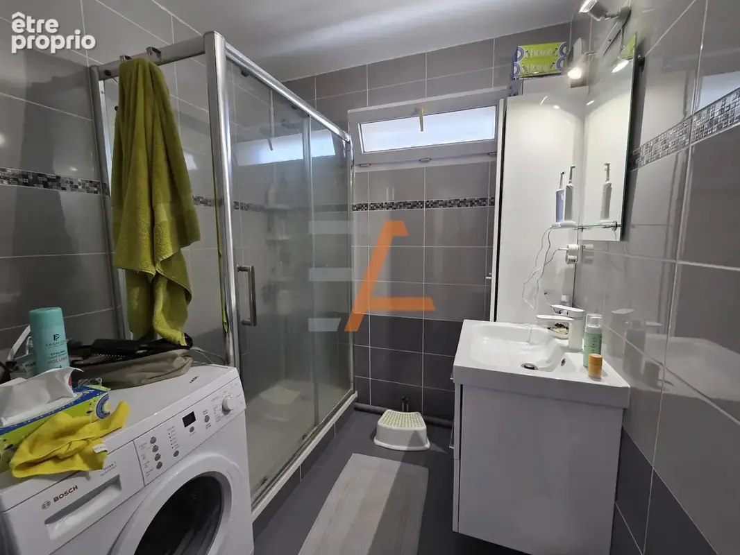 Tréfilerie F3 de 67m2 au 4étage avec ascenseur et parking - photo 5