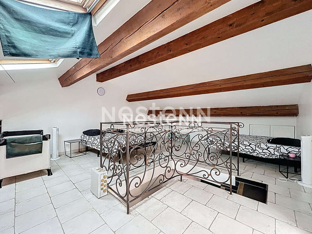 Appartement à VALLAURIS