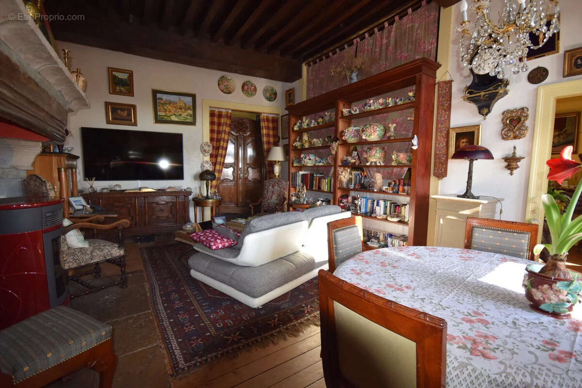 Appartement 82 m² à Marnay  - photo 5