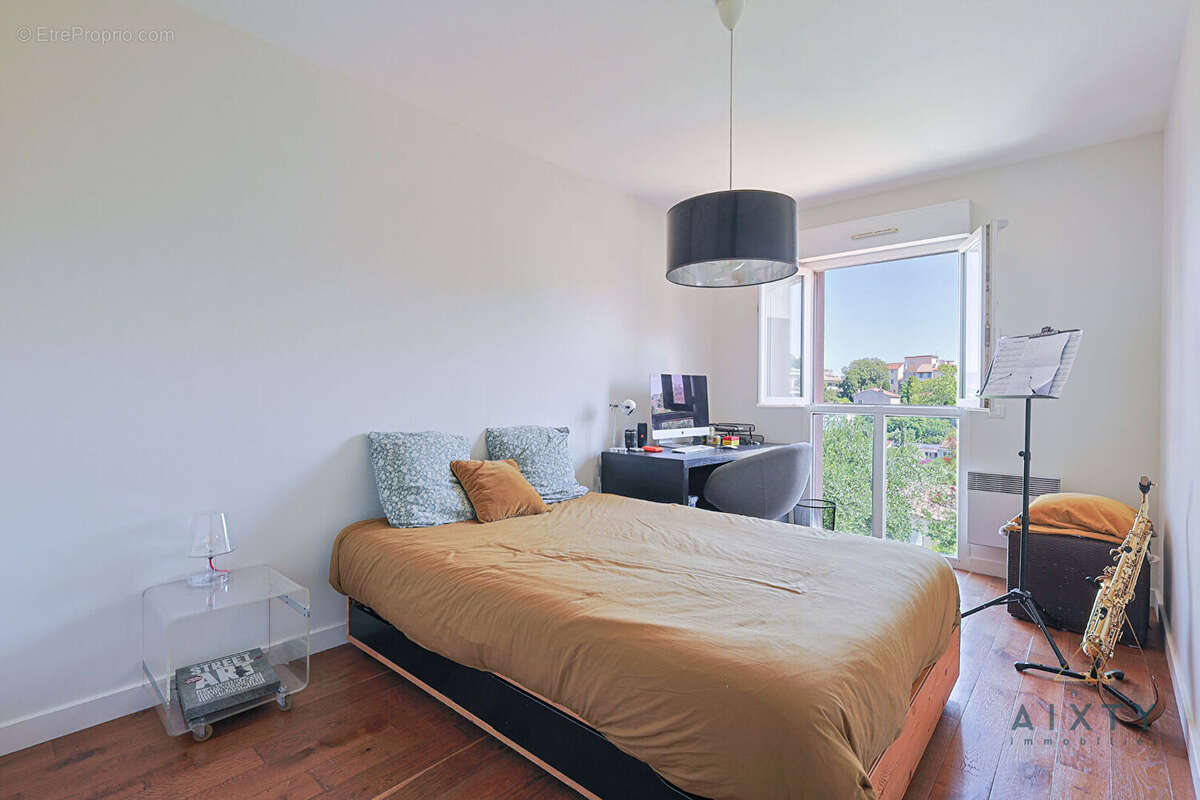 Appartement à MARSEILLE-7E