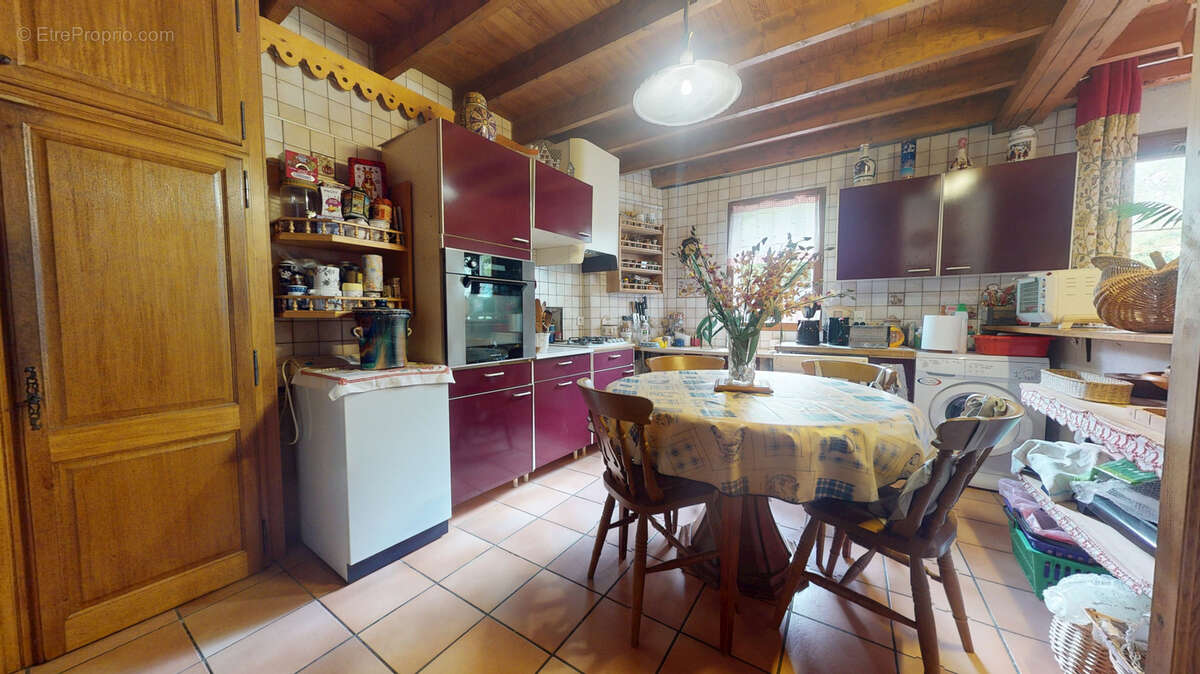 Maison à LE PERTUIS