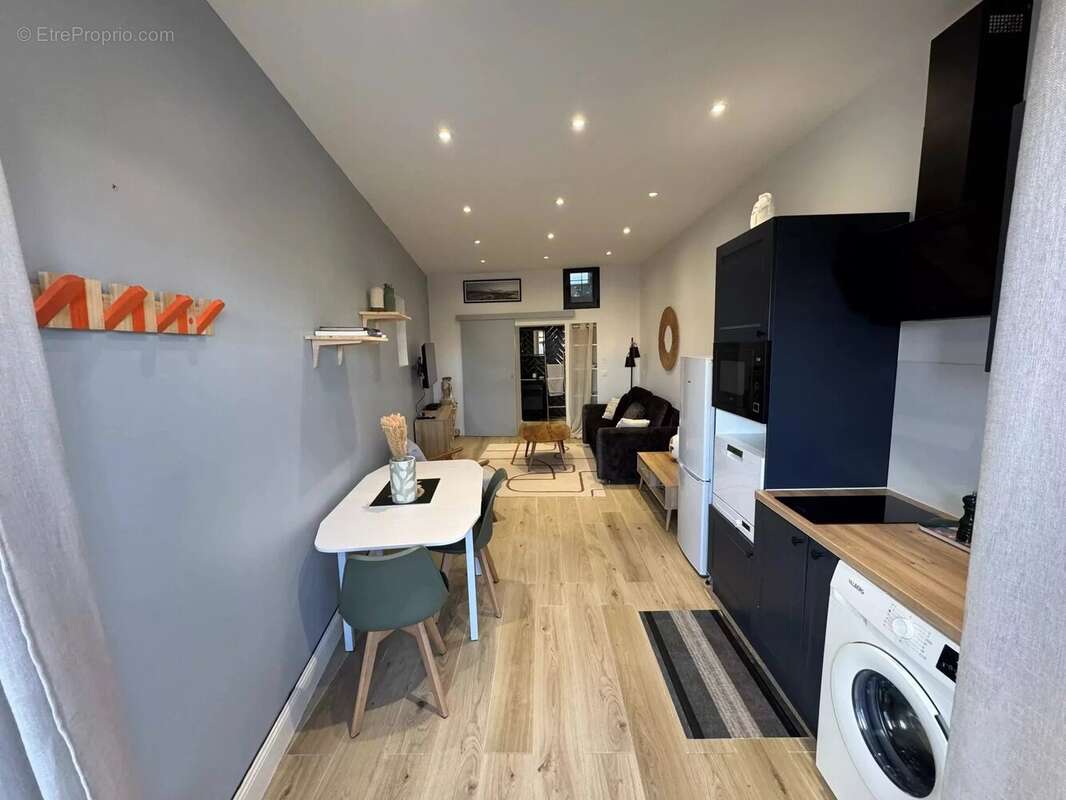 Appartement à MARSEILLE-8E