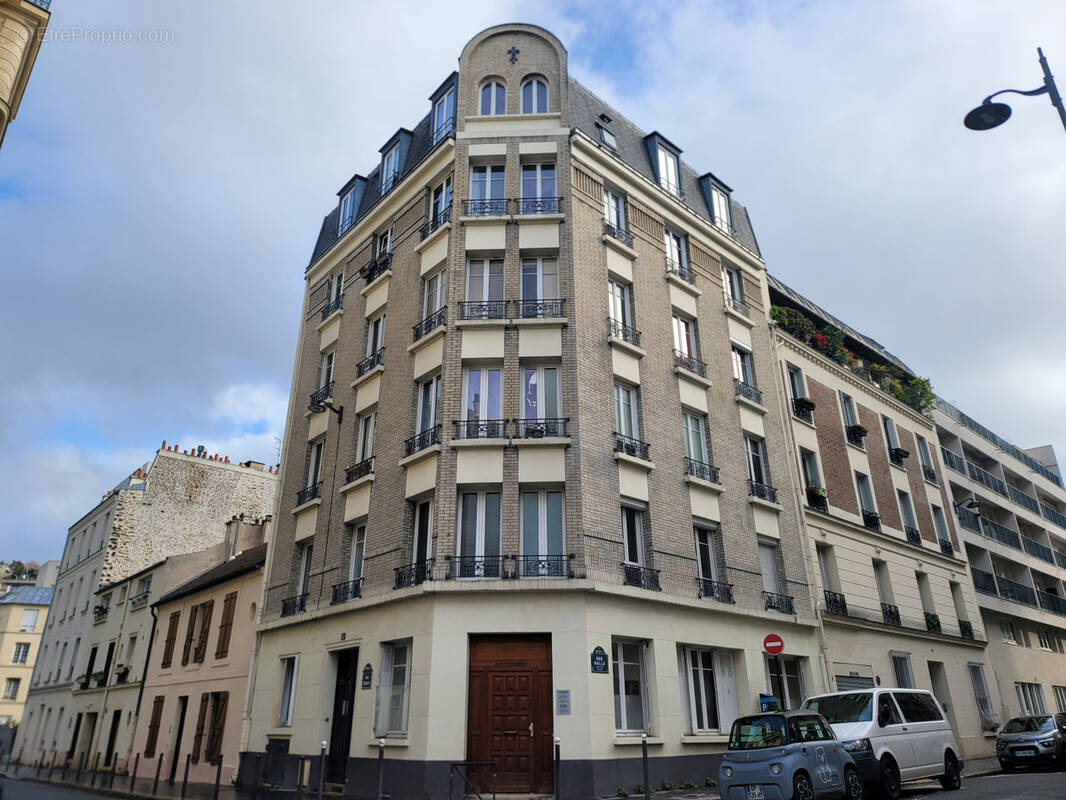 Appartement à PARIS-14E