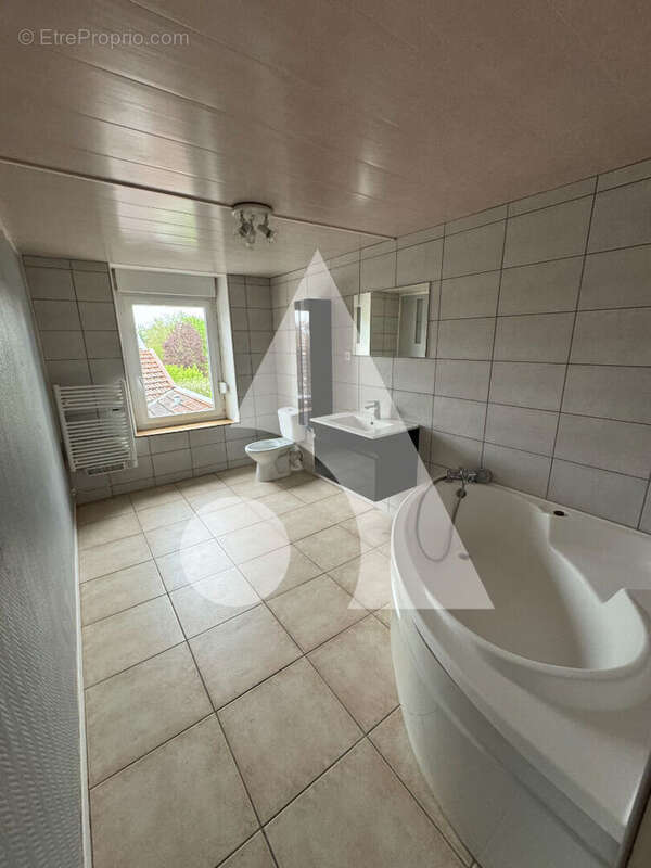 Appartement à NEUFCHATEAU