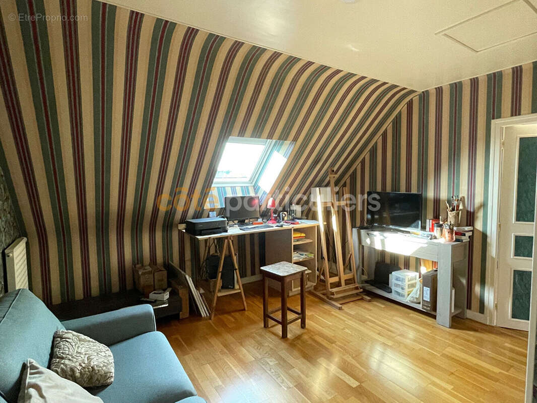 Maison néo-bretonne lumineuse avec 3 grandes chambres , très bon état. - photo 8