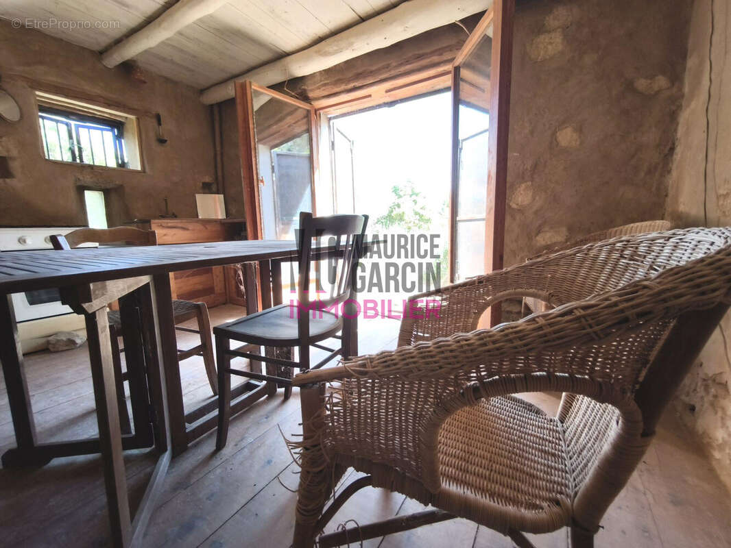 Terrain à MORMOIRON