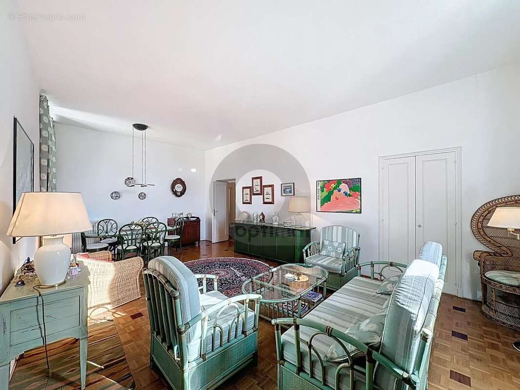 Appartement à MENTON