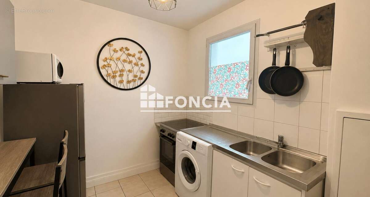 Appartement à PARIS-20E