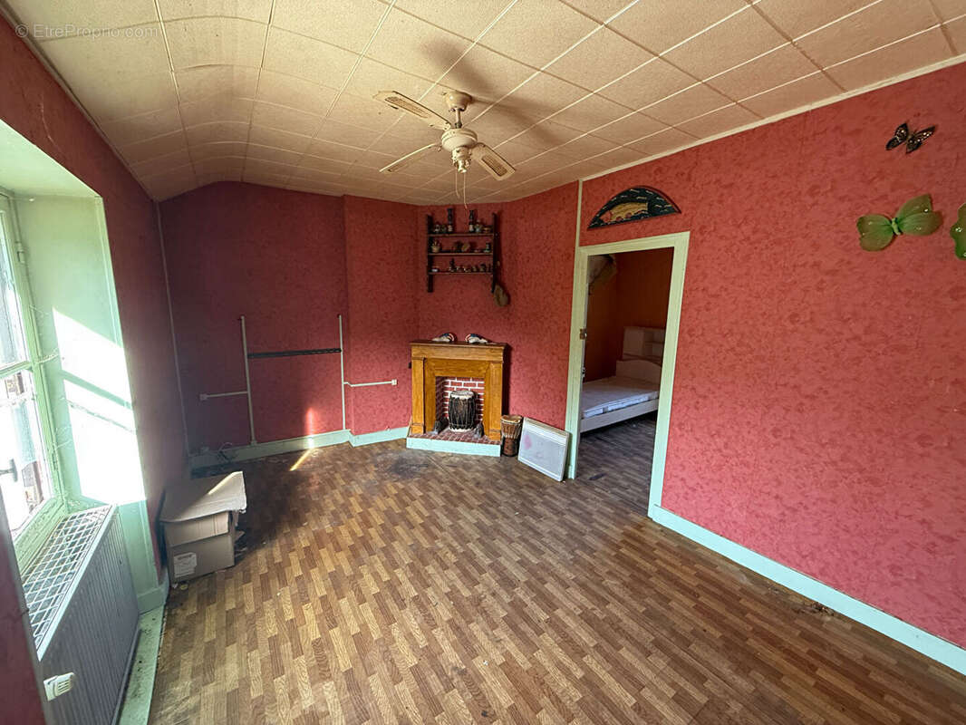 Maison à SAINTE-FEYRE