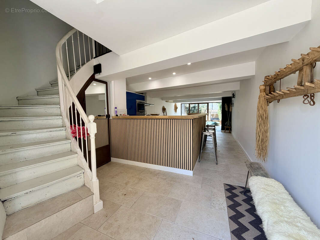 Maison avec vue exceptionnelle sur la Cité de Carcassonne - photo 8