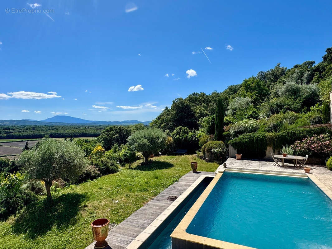 Maison 181 m² à Grignan  - photo 7