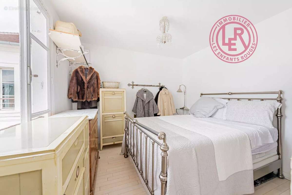 Appartement à PARIS-3E