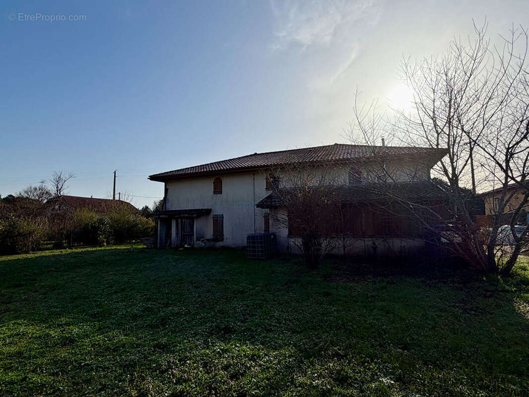 Maison à SALLES