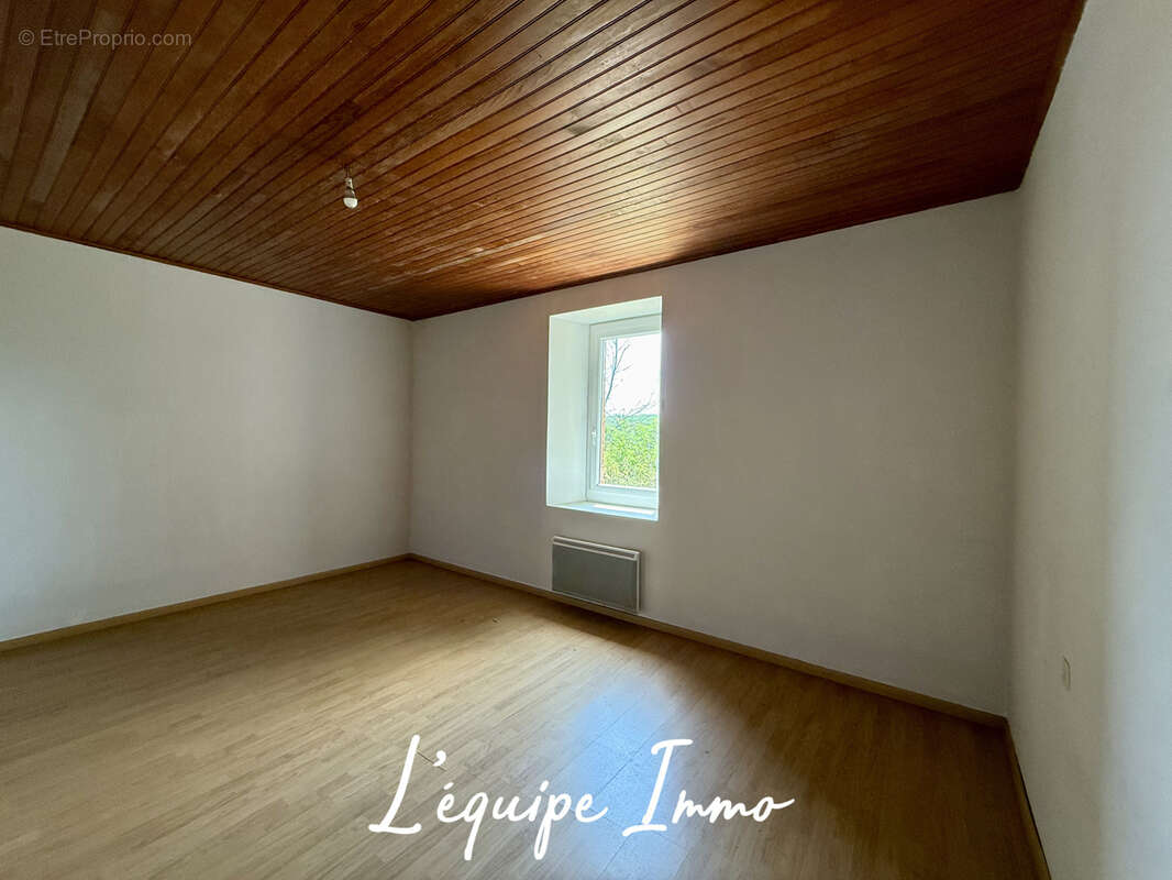 Maison à MONFERRAN-SAVES