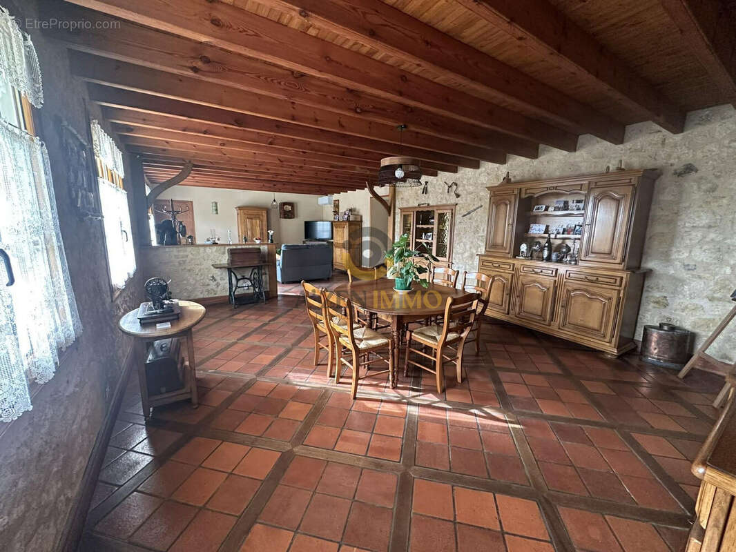 Maison à AIRVAULT