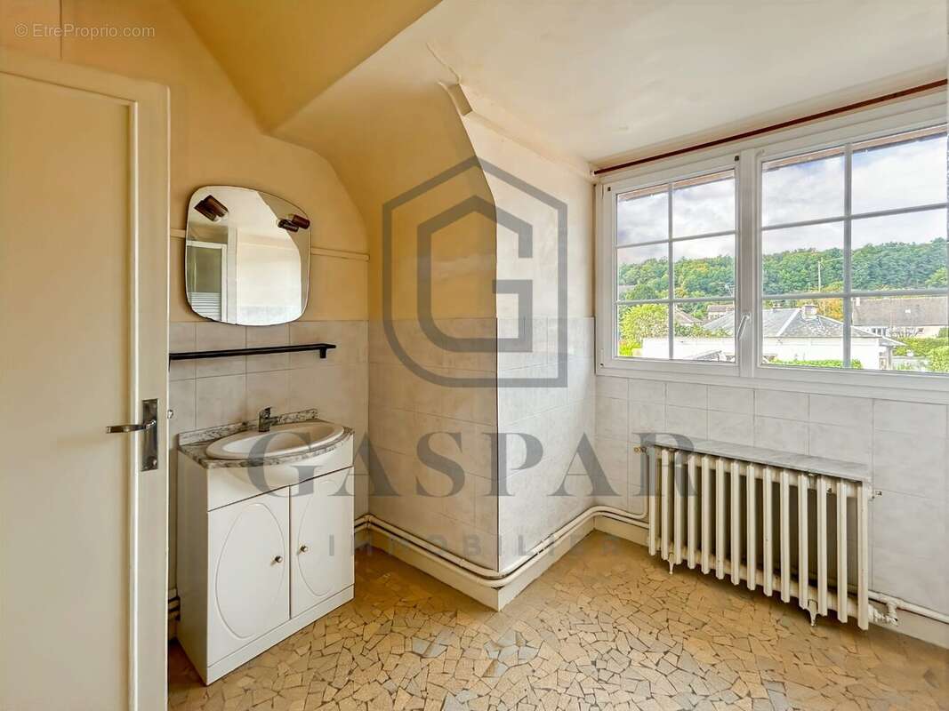 Maison à CONCHES-EN-OUCHE