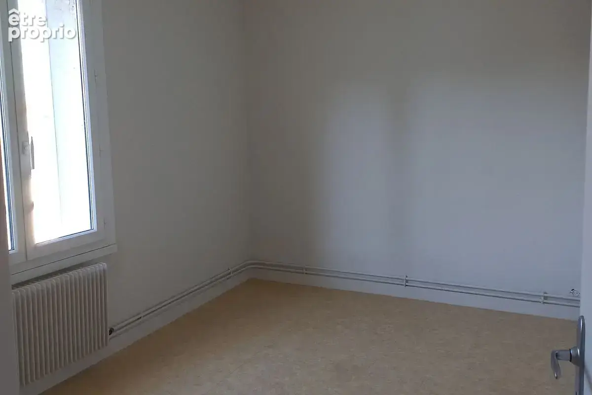 St Paterne Racan - appartement T4 - photo 4