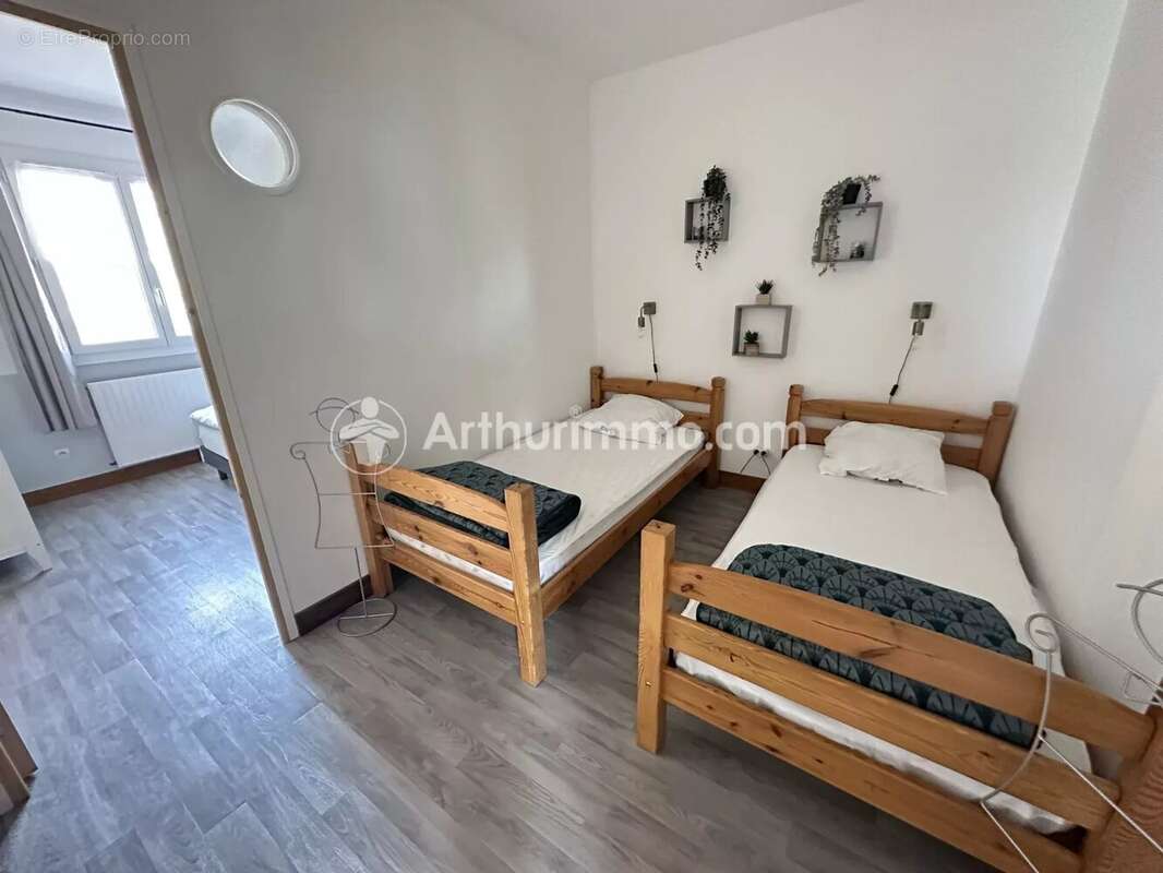 Maison à SAINT-ASTIER