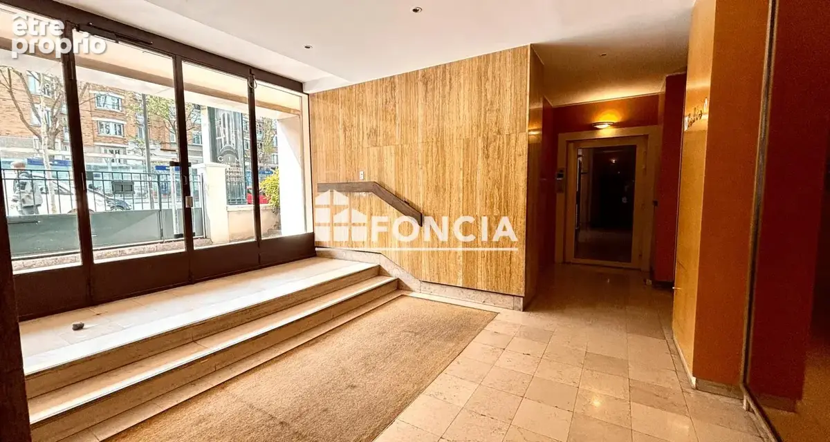 Porte didot 2 pieces 48,5m2 a rafraichir au 3eme etage avec ascenseur - photo 2