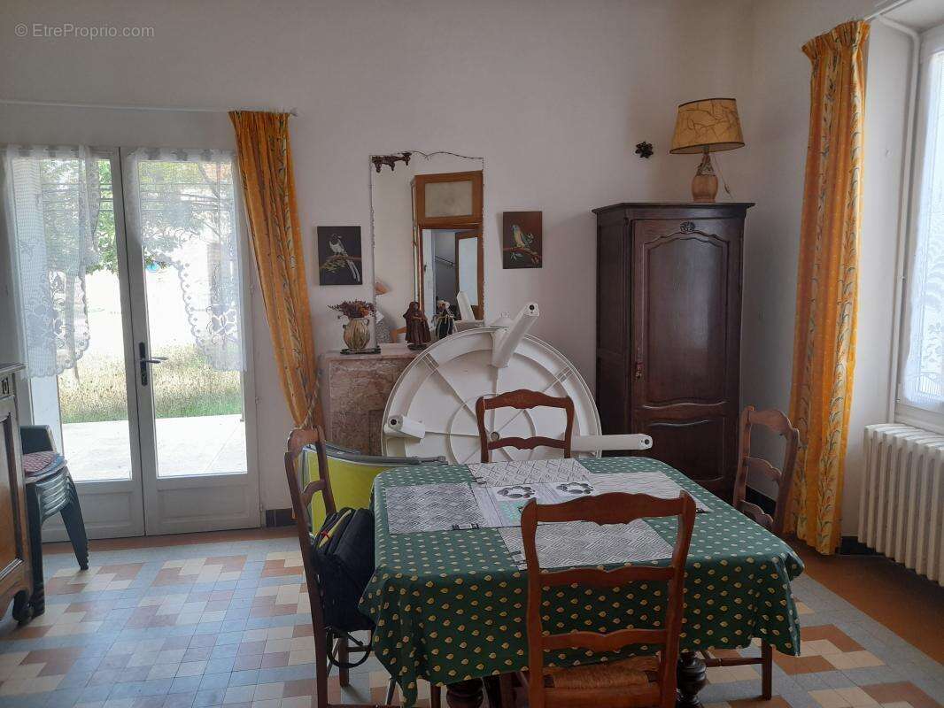 Maison à SAINT-JULIEN