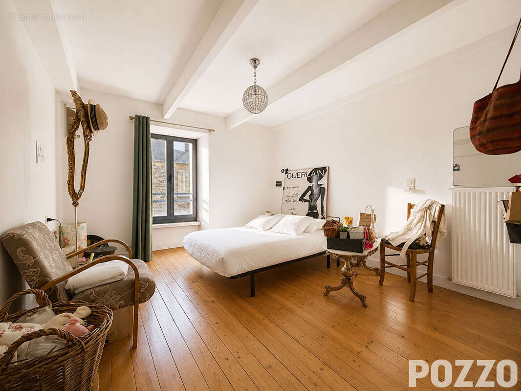 A VENDRE - Maison 182m² - Quartier SAINT-PAUL à GRANVILLE (50400) - photo 10