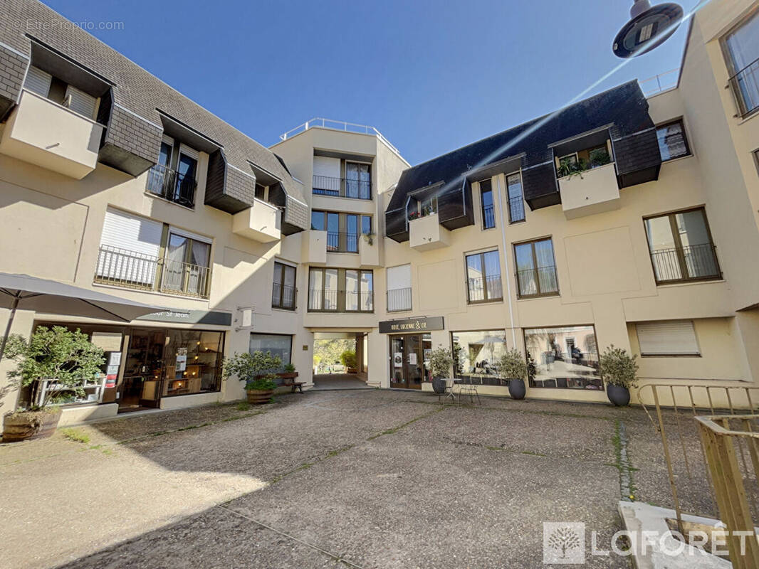 Appartement à GIF-SUR-YVETTE