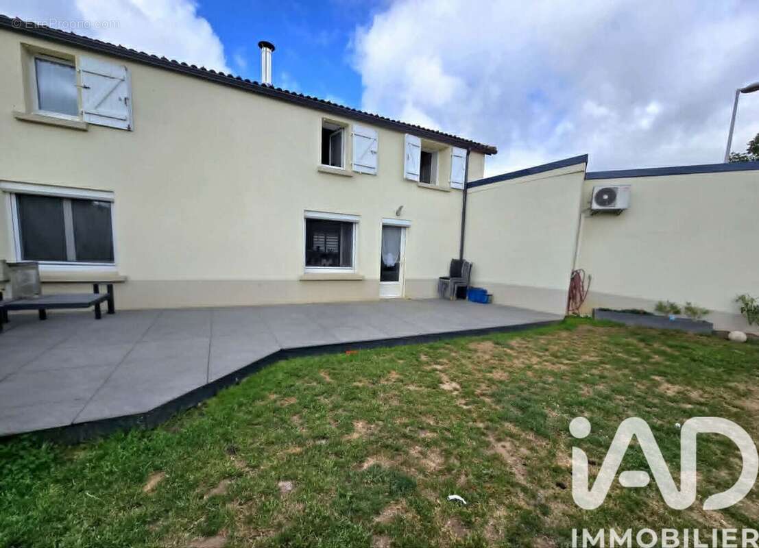 Photo 3 - Maison à SAINT-DENIS-LA-CHEVASSE
