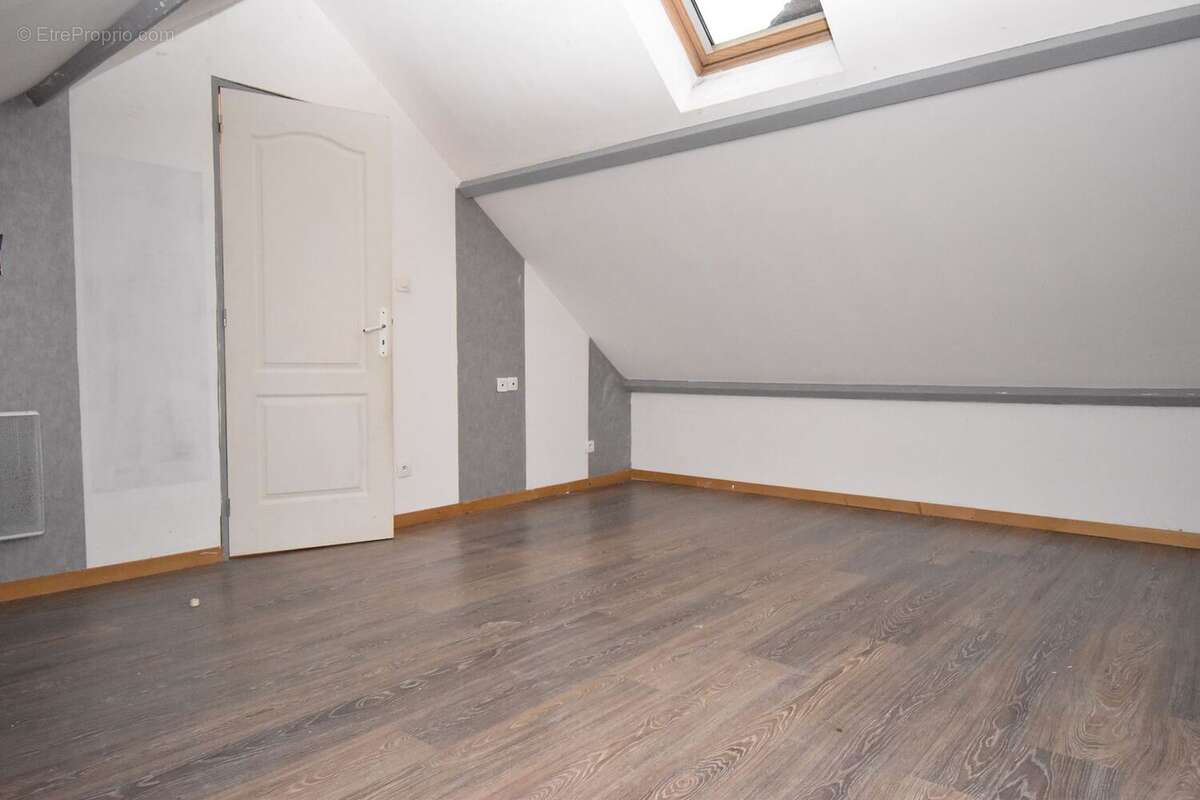Maison 70 m² à Iwuy  - photo 6