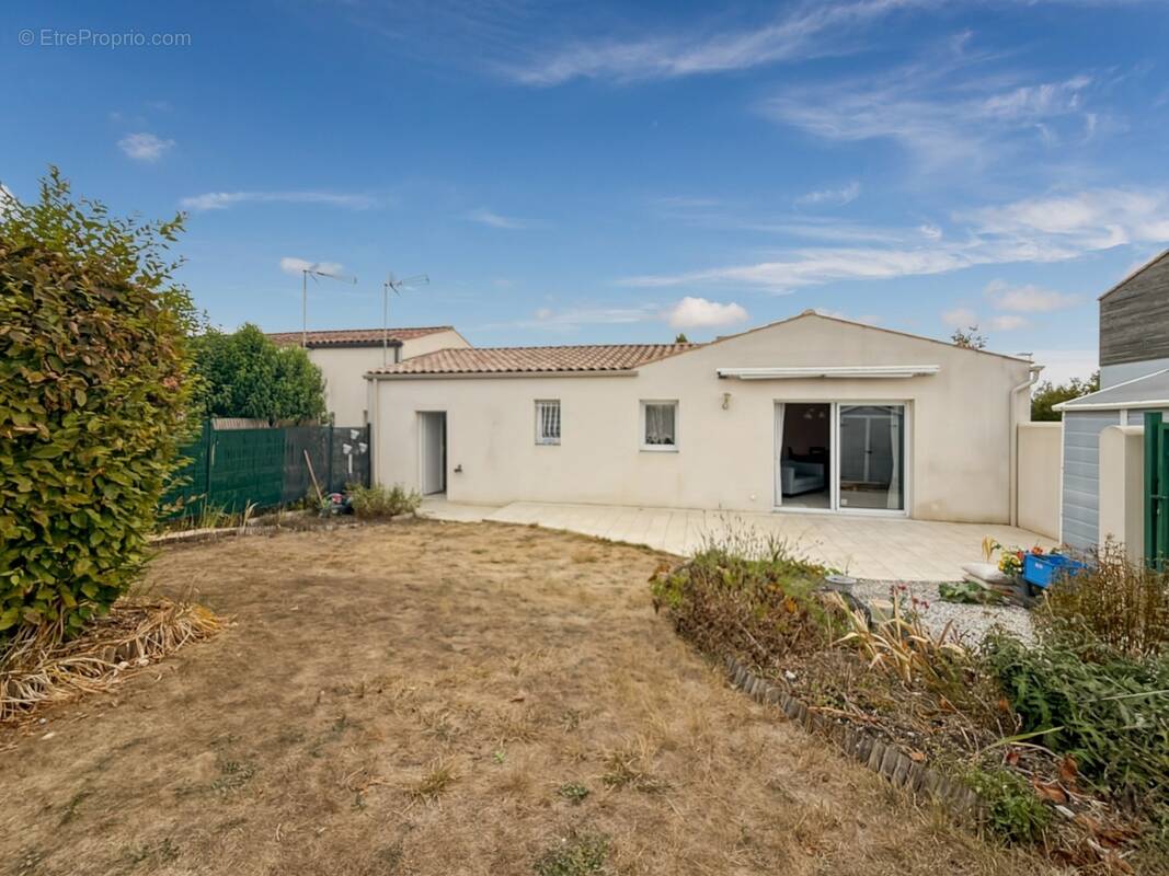 Maison à SAINTE-SOULLE