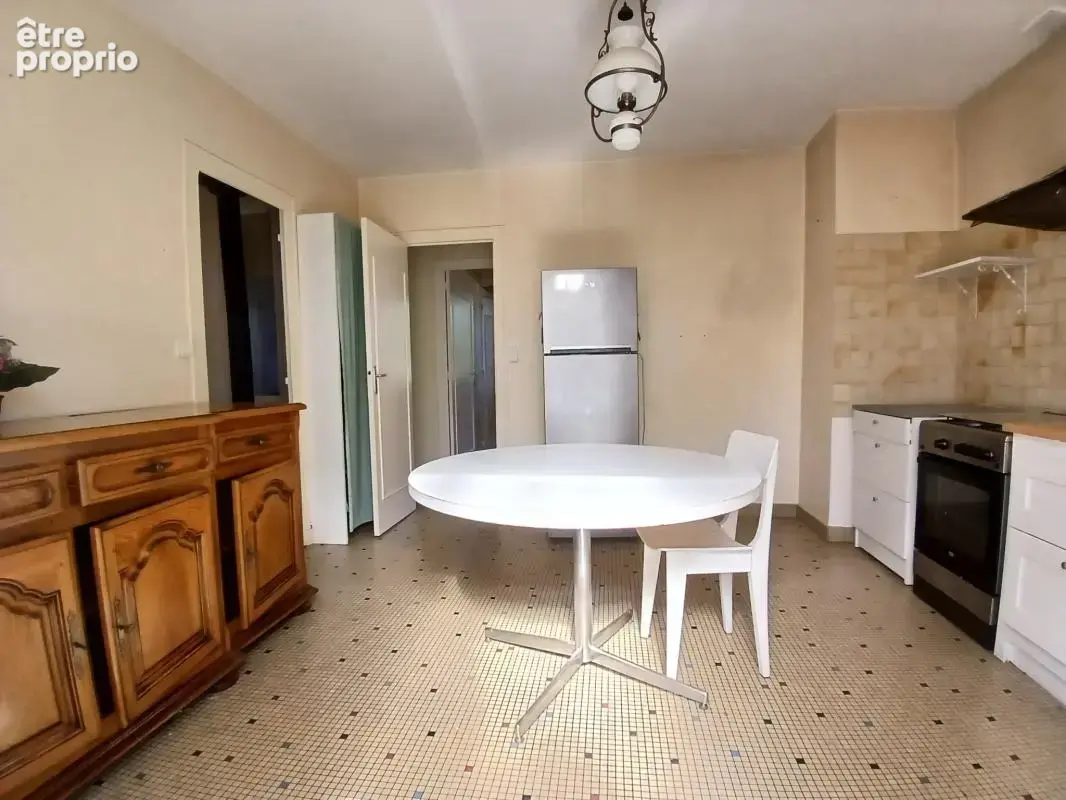 Maison habitable de plain-pied, proche du centre-ville - La - photo 3